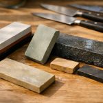 découvrez comment choisir la pierre à aiguiser idéale pour entretenir efficacement vos couteaux et outils, avec nos conseils pratiques et critères essentiels.